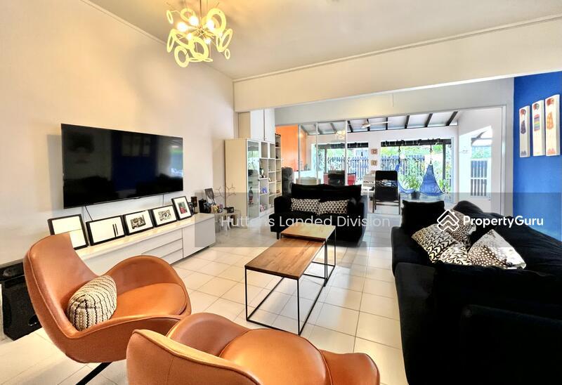 Wide Frontage Charming 2 Storey Semi-D within 1km to Raffles Girls Pri @ Greenwood