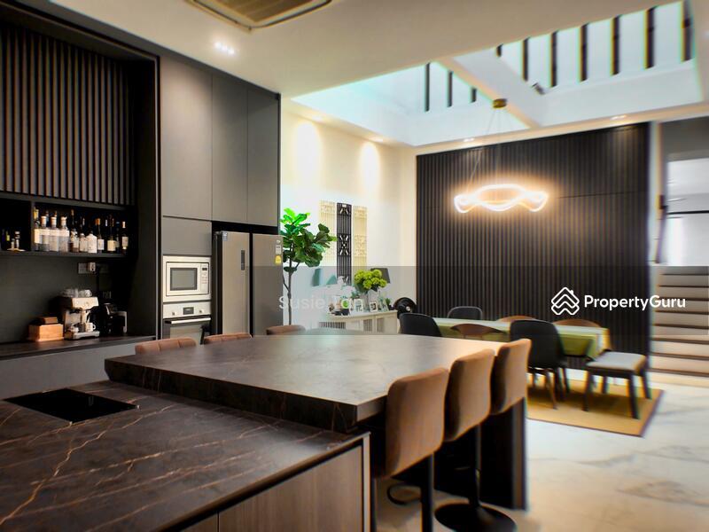 Renovated Huge Terrace Near Mayflower MRT & Sembawang Hill Market