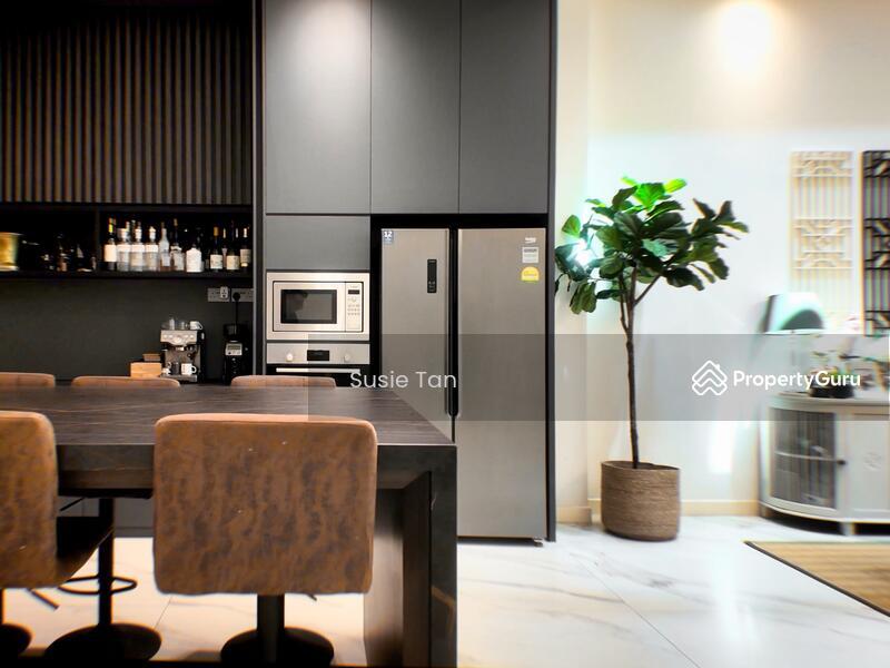 Renovated Huge Terrace Near Mayflower MRT & Sembawang Hill Market