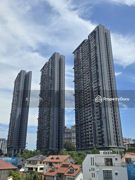 Prop-GPT: Bungalow: D03  LANDED@BRAND NEW DETACHED IN TOWN RARELY AVAILABLE