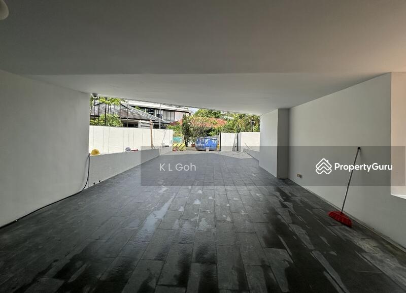 LANDED@BRAND NEW DETACHED IN TOWN RARELY AVAILABLE