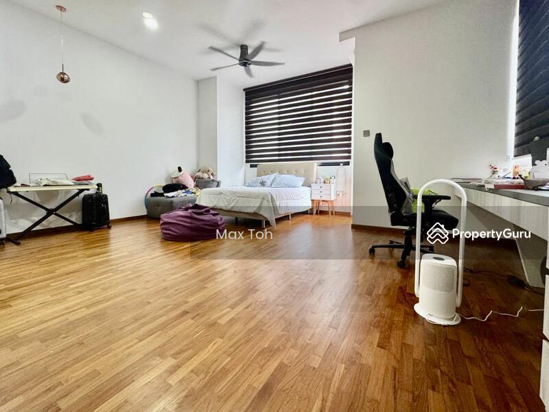  LANDED7772 @ D21 ALMOST BRAND NEW 3.5 STOREY SEMI-DETACHED