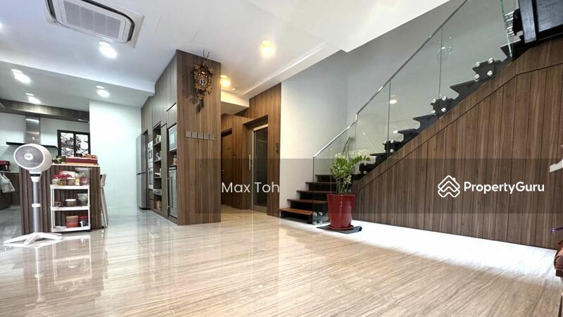  LANDED7772 @ D21 ALMOST BRAND NEW 3.5 STOREY SEMI-DETACHED