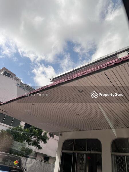 Bungalow for Sale: D19, 549000