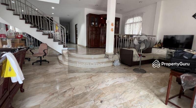 Bungalow for Sale: D19, 549000
