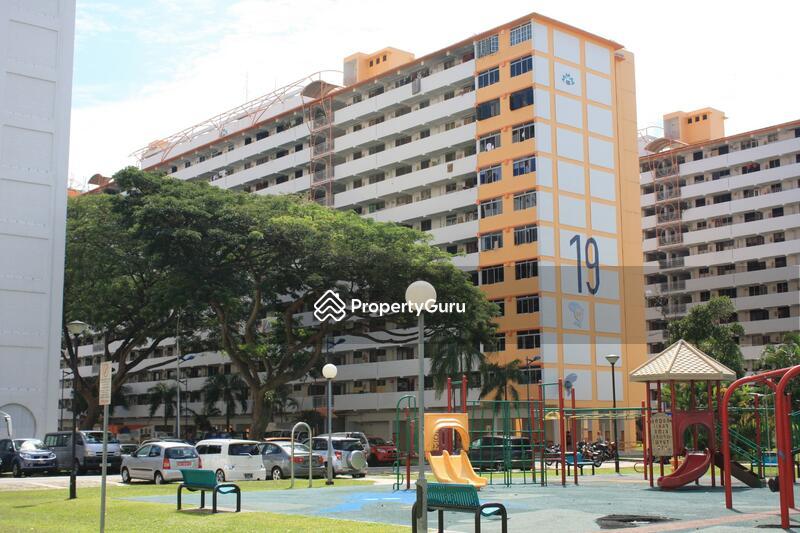 HDB Flat for Sale: D14, 400019