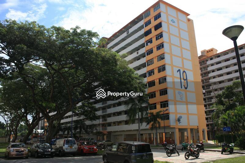 HDB Flat for Sale: D14, 400019