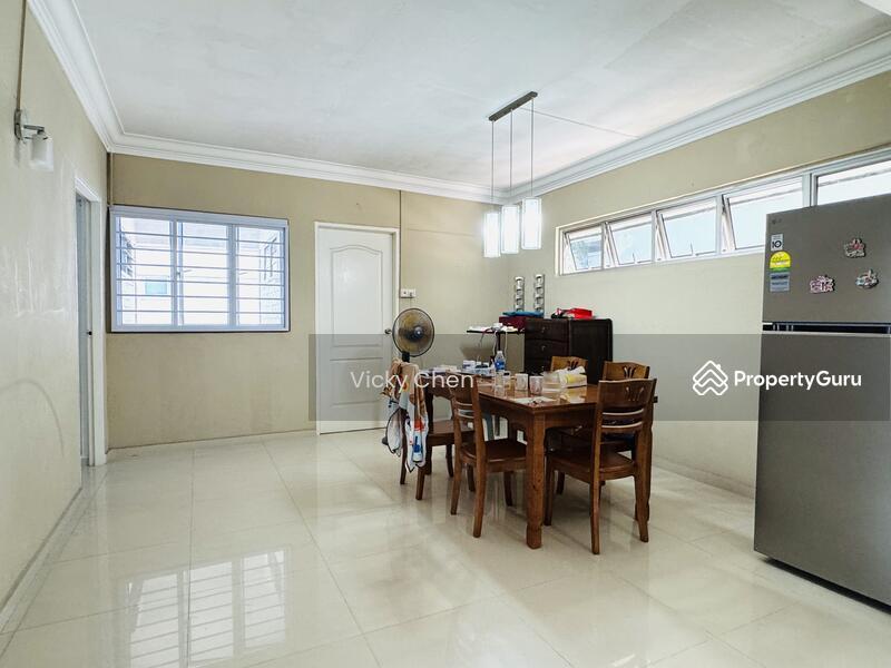 222 Bukit Batok East Avenue 3