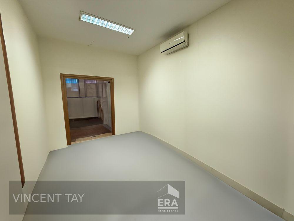 Prop-GPT: Shophouse: D15 Joo Chiat Heritage Shophouse @ Joo Chiat Road