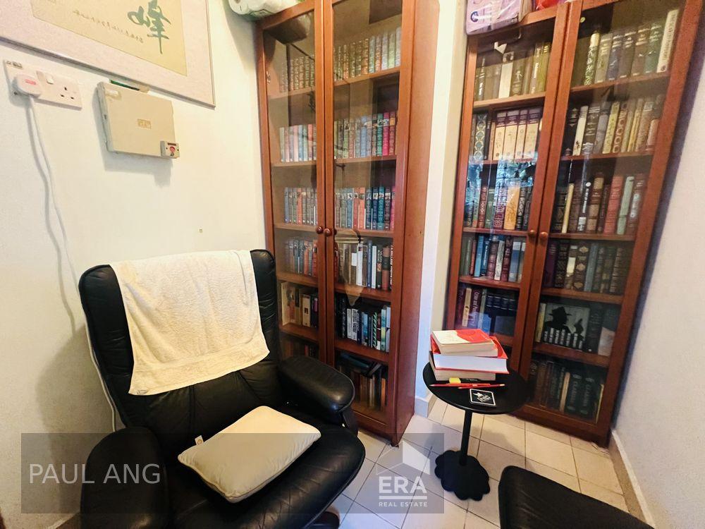 999-year Spacious Unit, 1km to Peihwa! Selling Below Valuation!