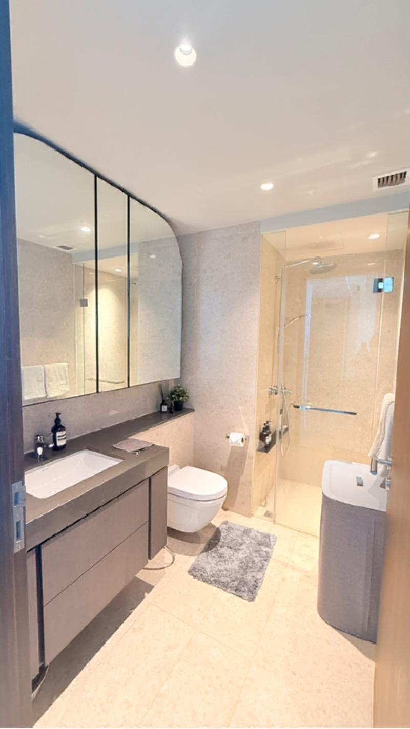 Avenue South Residence Condominium For Sale, $1,350,000, 1 Bed 1 Bath 527 sqft $2,562.00 psf