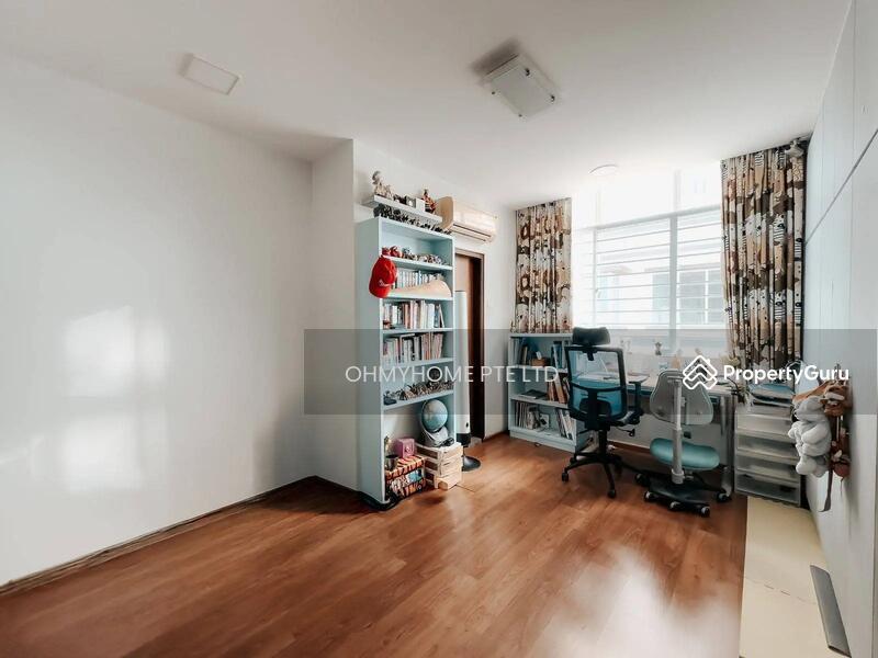 Freehold squarish land suitable for multi generation near MRT