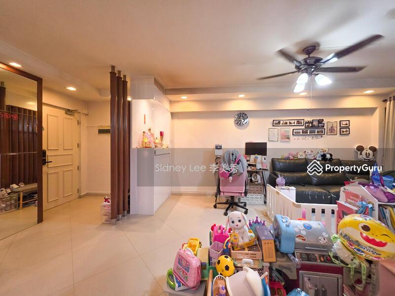Prop-GPT: HDB Flat: D19  980D Buangkok Crescent