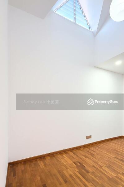 Brighton Ave Freehold Semi-D