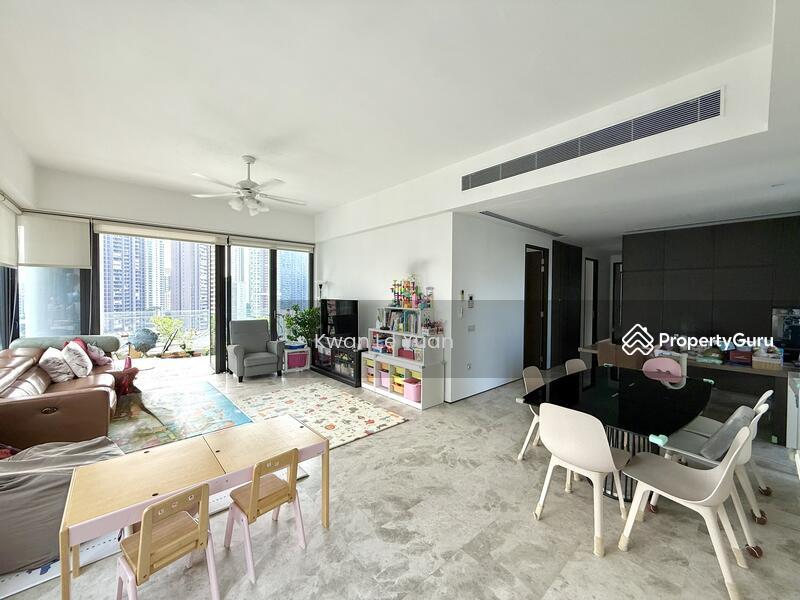 Condominium for Sale: D09, 239427