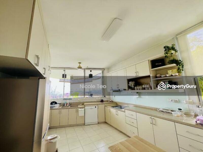 Condominium for Sale: D05, 118455