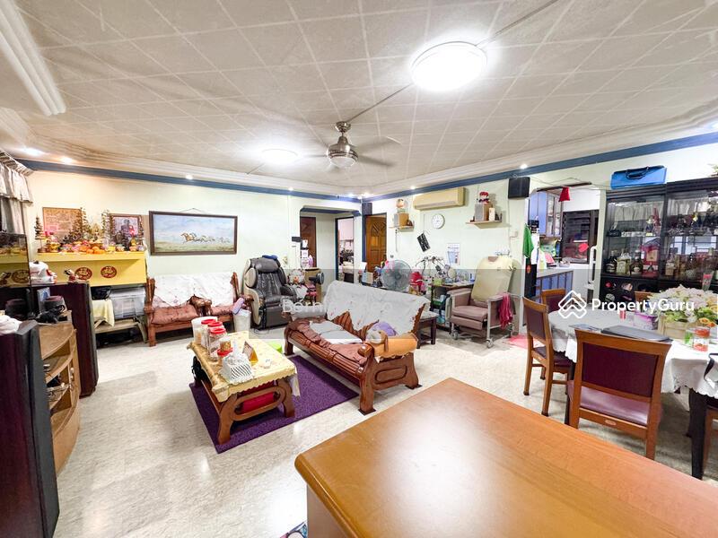 Prop-GPT: HDB Flat: D23  530 Jelapang Road