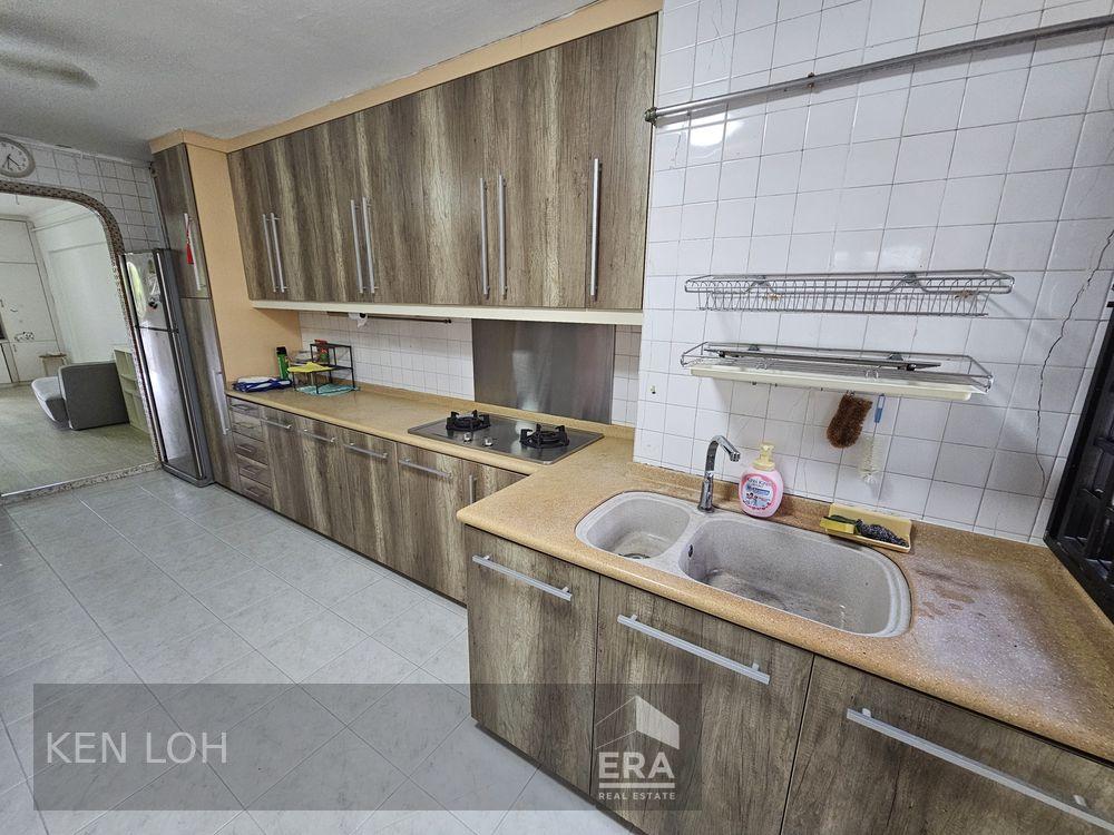 HDB - 2 room for Sale: Bedok South Avenue 2, Bedok, D16, 460033