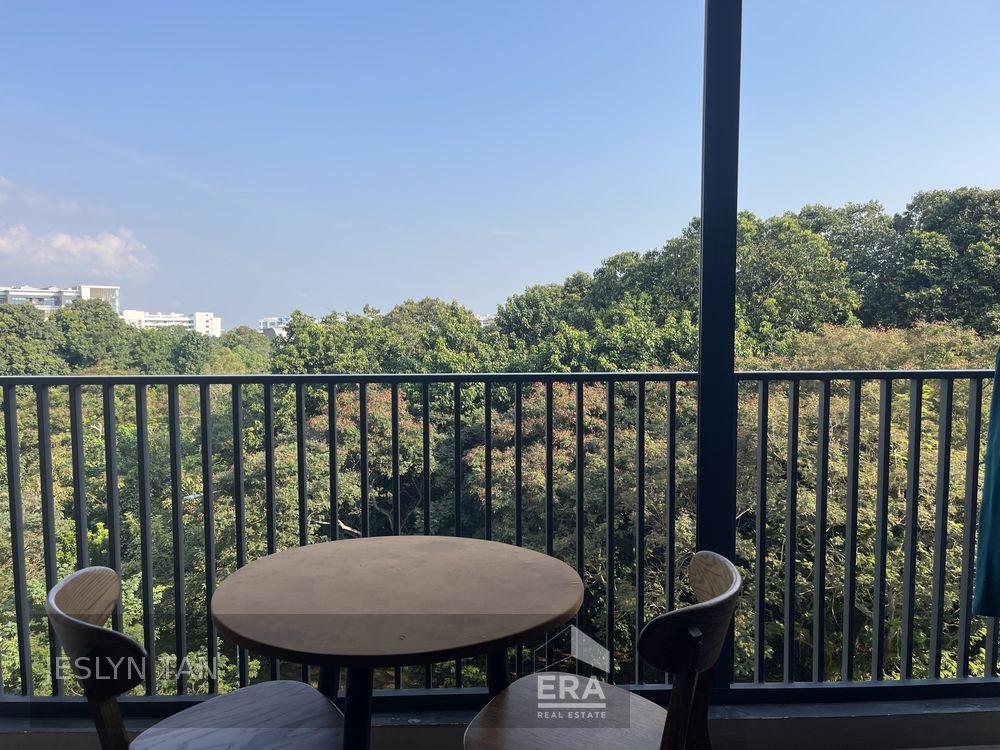 Prop-GPT: Condominium: D18 Tampines Treasure at Tampines