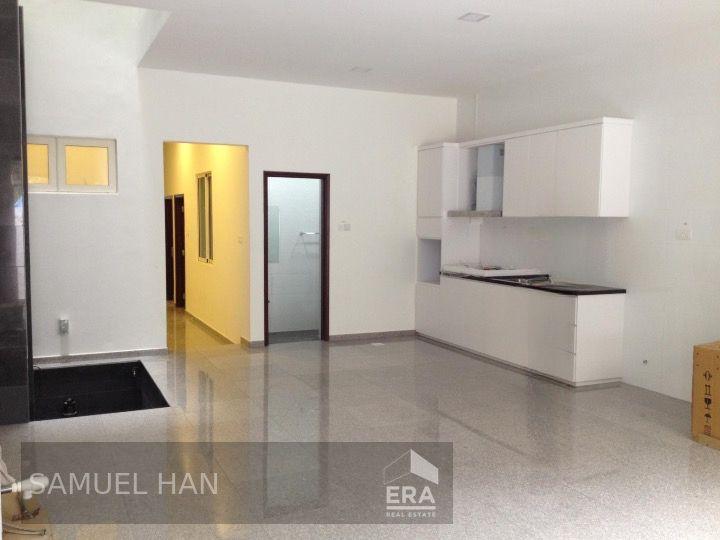 Rare 3.5 Storey Inter Terrace With Attic and Home Lift at Lengkong Dua