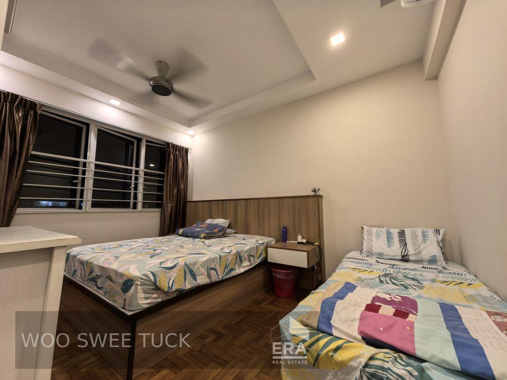 3 Bedrooms La Casa Condo Near to Woodlands South(te3) Mrt for Sale