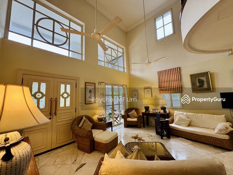 Prop-GPT: Semi-Detached: D10 Holland Holland Grove