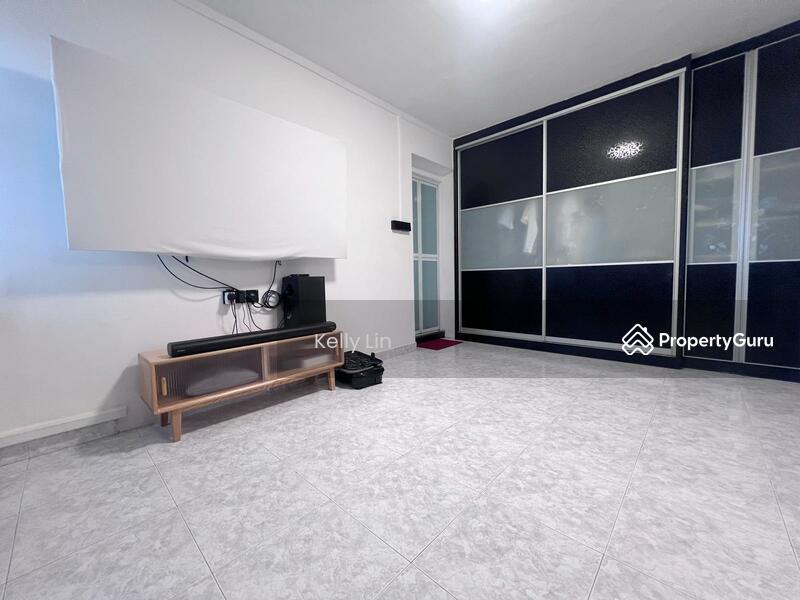 HDB Flat for Sale: D23, 670503