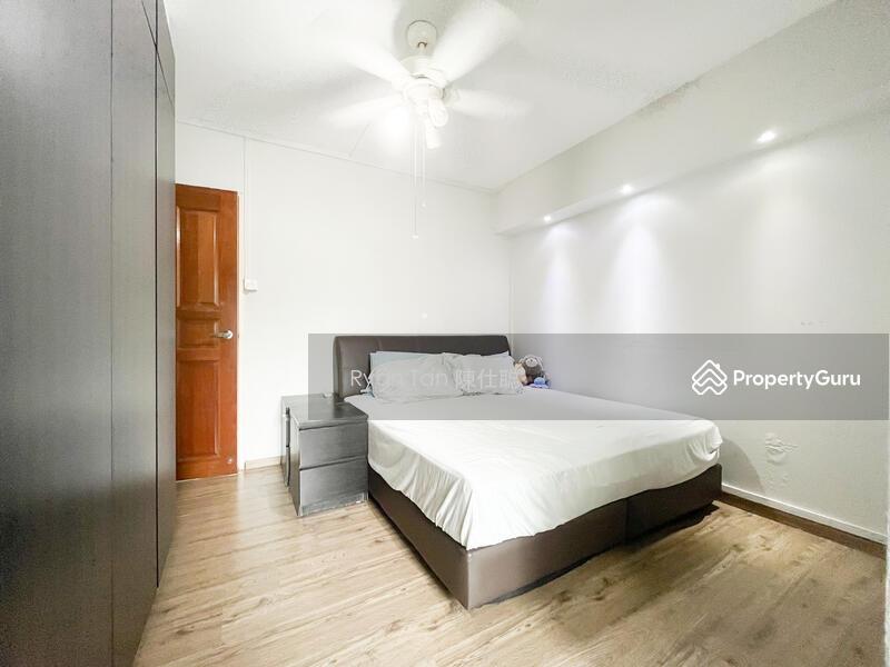HDB Flat for Sale: D19, 550402
