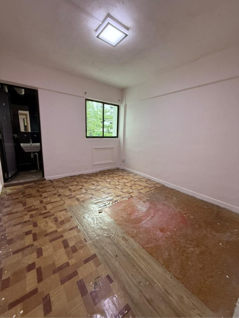 524 Jurong West Street 52 HDB Apartment For Sale, $415,000, 2 Bed 2 Bath 721 sqft $576.00 psf