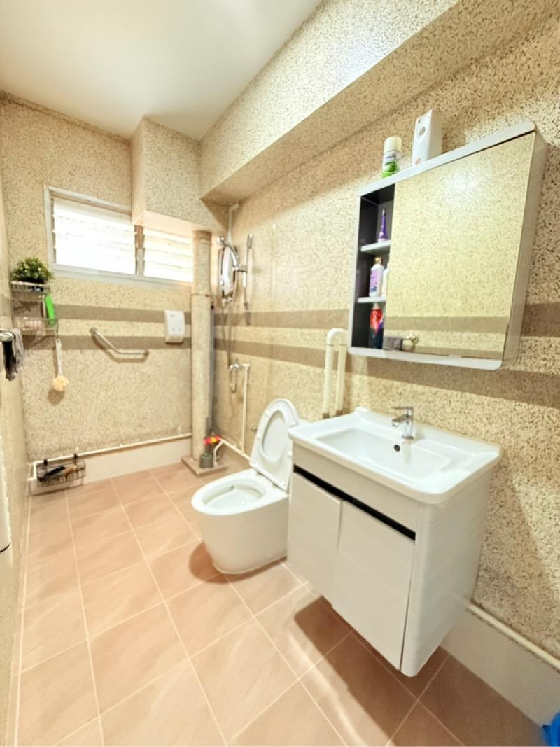 HDB Apartment for Sale: D23, 670422