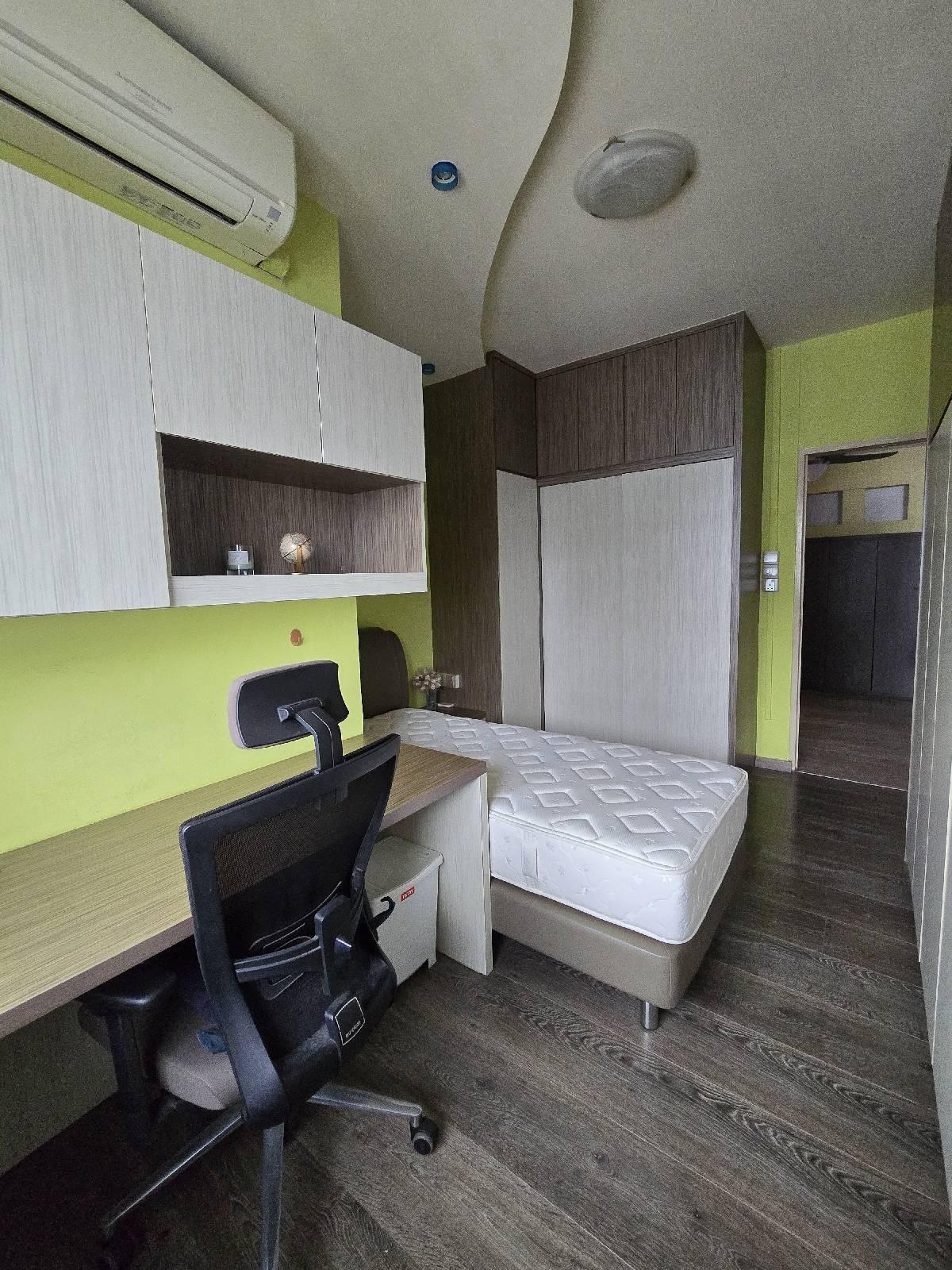 861A Tampines Avenue 5 HDB Apartment For Sale, $730,000, 3 Bed 2 Bath 1,119 sqft $652.00 psf