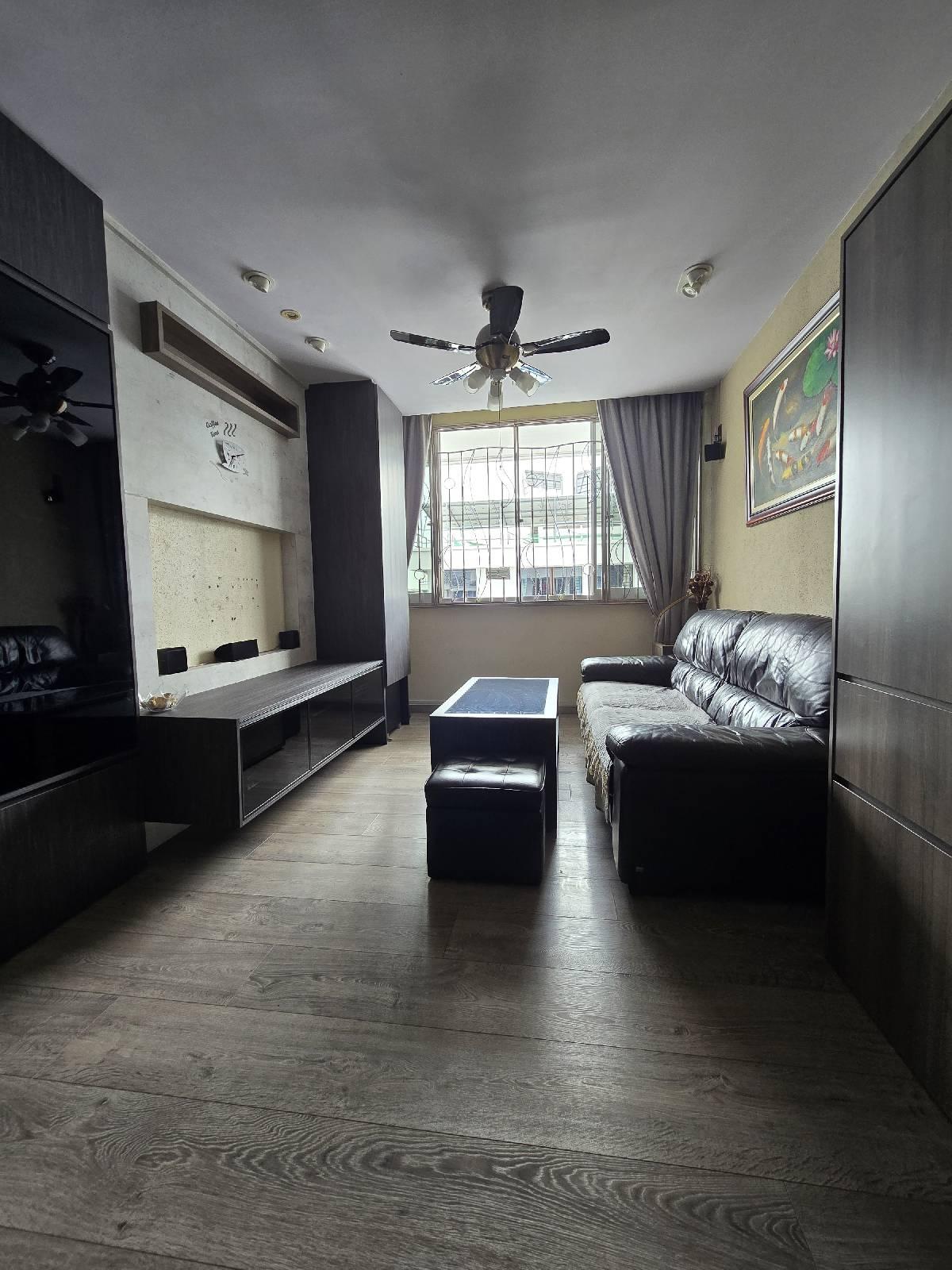 861A Tampines Avenue 5 HDB Apartment For Sale, $730,000, 3 Bed 2 Bath 1,119 sqft $652.00 psf