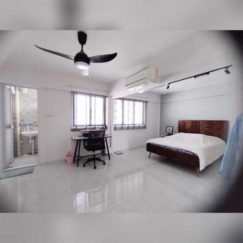 812 Tampines Avenue 4 HDB Apartment For Sale, $615,000, 2 Bed 2 Bath 979 sqft $628.00 psf