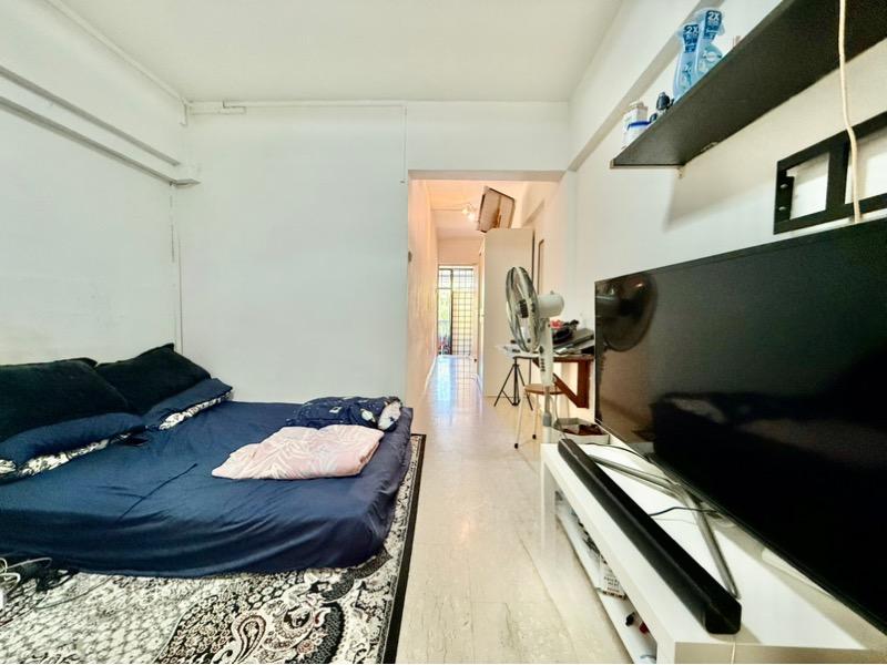 138 Tampines Street 11 HDB Apartment For Sale, $1,300,000, 6 Bed 4 Bath 1,657 sqft $785.00 psf