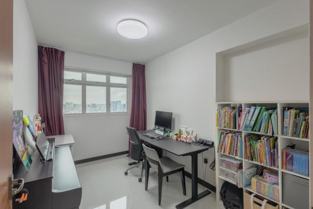 78 Lorong Limau HDB Apartment For Sale, $985,000, 3 Bed 2 Bath 1,001 sqft $984.00 psf