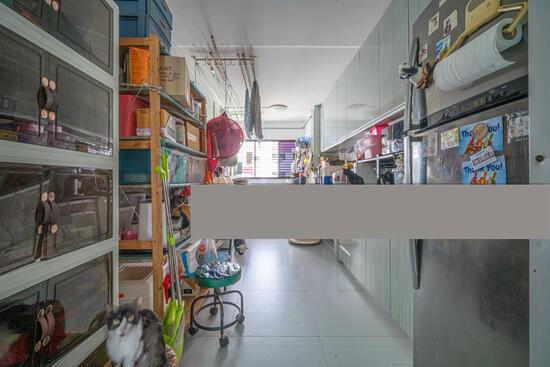 658 Hougang Avenue 8 HDB Apartment For Sale, $640,000, 3 Bed 2 Bath 1,109 sqft $577.00 psf