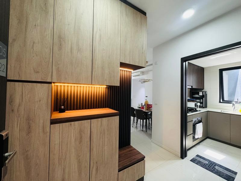 Prop-GPT: Condominium: D19  Riverfront Residences