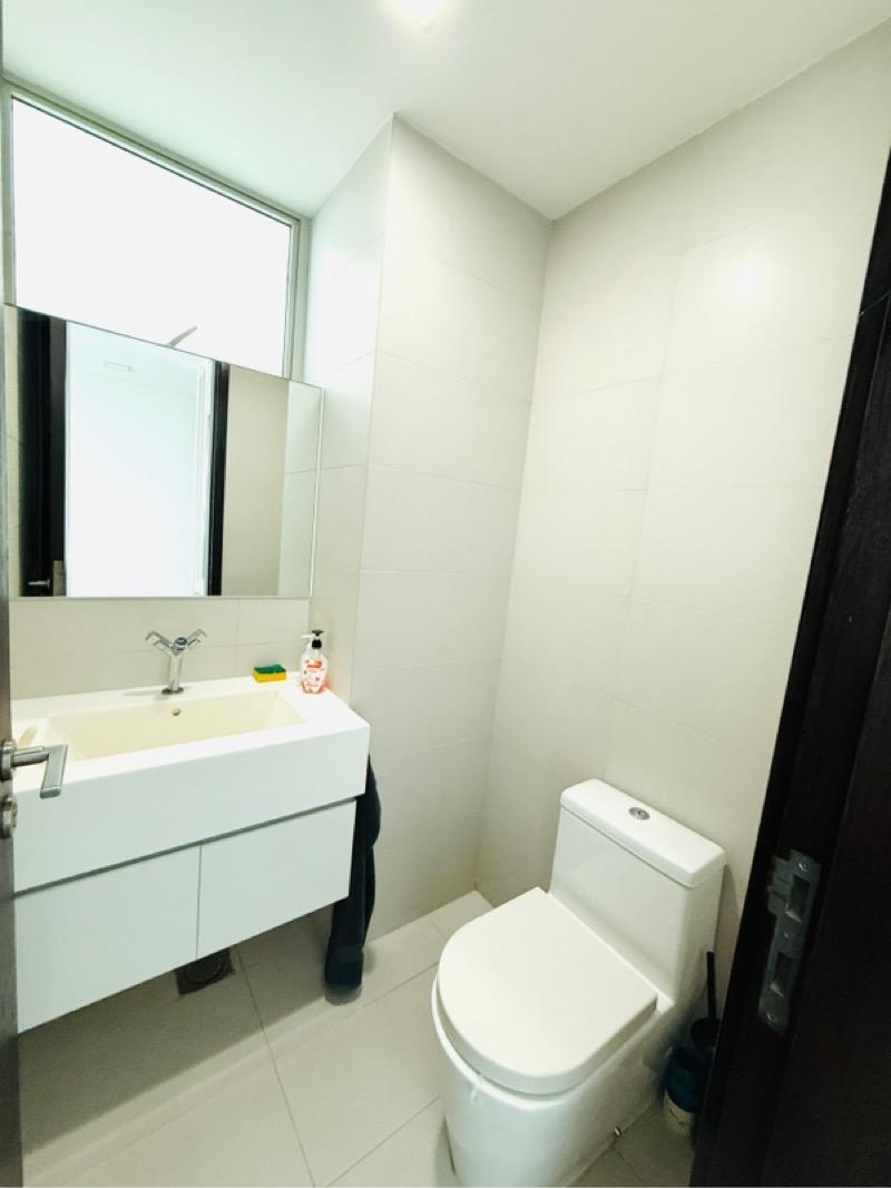 The Rochester Residences Apartment For Sale, $1,600,000, 1 Bed 2 Bath 1,023 sqft $1,564.00 psf