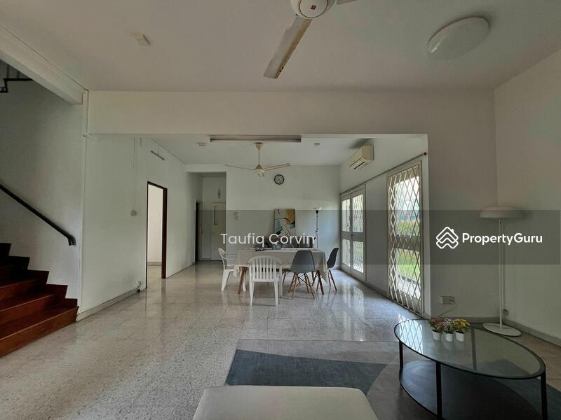 Prop-GPT: Detached: D21  Sunset Way