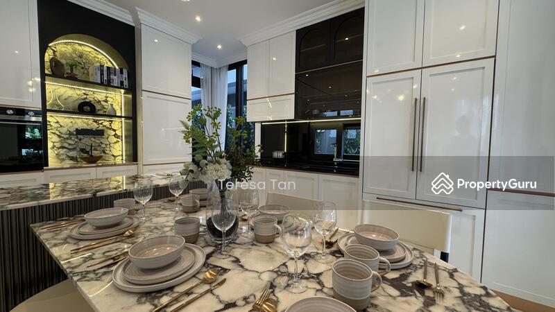 Semi-Detached for Sale: D17, 519599