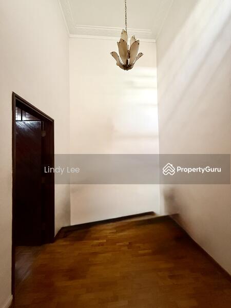 Charming 2 Storey Terrace with Huge Garden for A-A or renovation near Kovan MRT for Sale