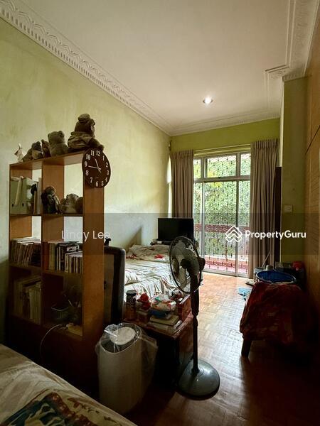 Charming 2 Storey Terrace with Huge Garden for A-A or renovation near Kovan MRT for Sale