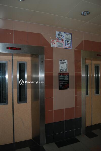 891 Tampines Avenue 8