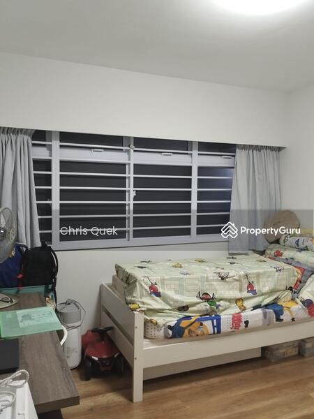 891 Tampines Avenue 8