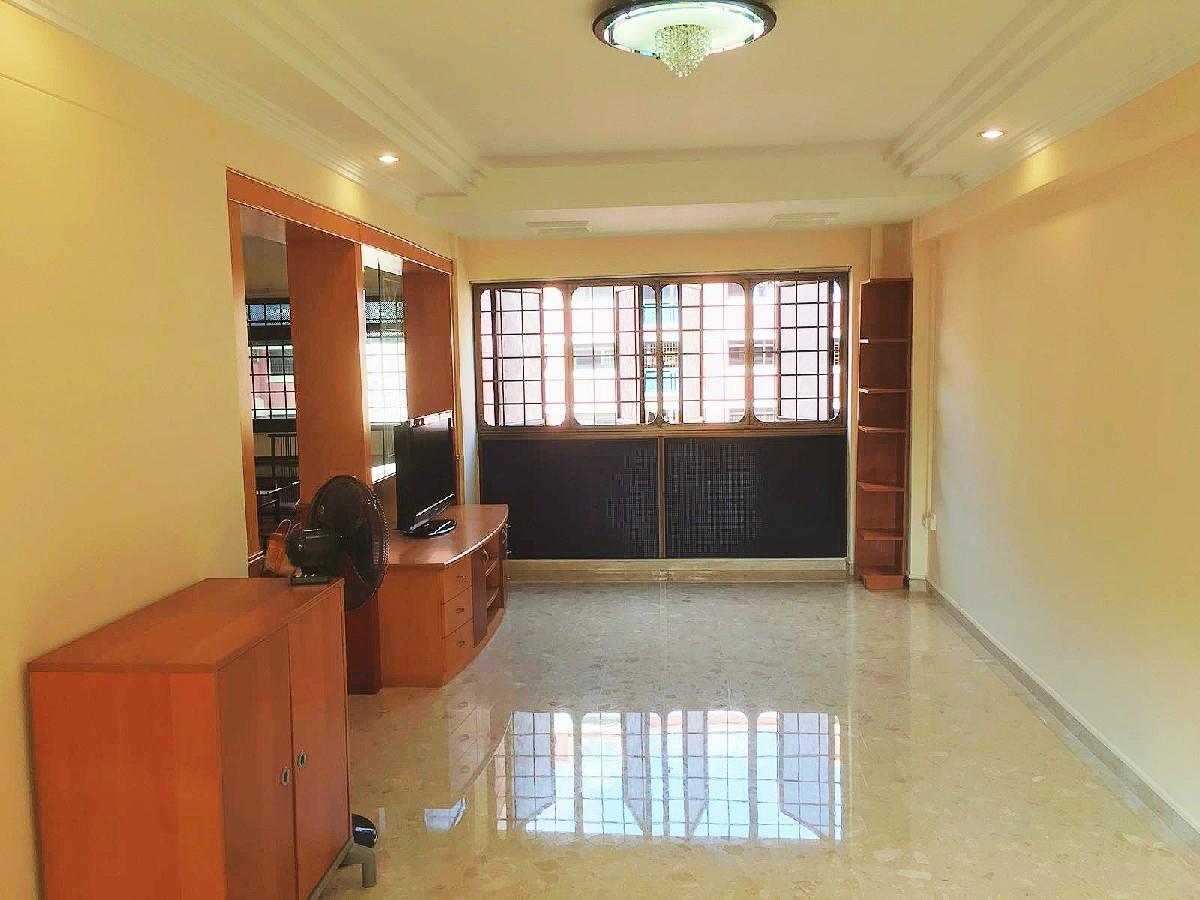 716 Tampines Street 71 HDB Apartment For Sale, $800,000, 3 Bed 2 Bath 1,292 sqft $619.00 psf