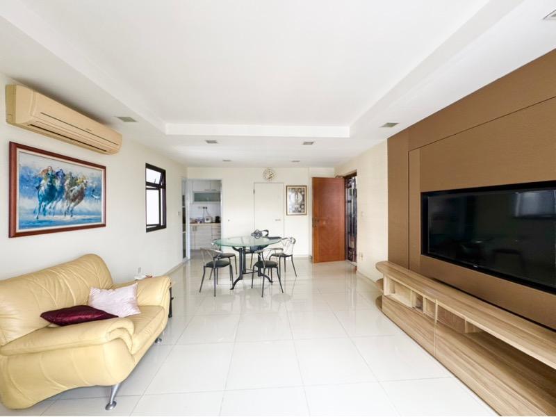 79D Toa Payoh Central HDB Apartment For Sale, $1,150,000, 3 Bed 2 Bath 968 sqft $1,188.00 psf HDB Apartment | D12 Toa Payoh | Prop-GPT the AI-Powered Property Guru