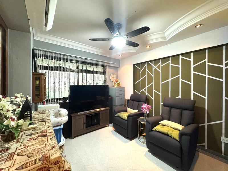 290A Compassvale Crescent HDB Apartment For Sale, $580,000, 3 Bed 2 Bath 968 sqft $599.00 psf