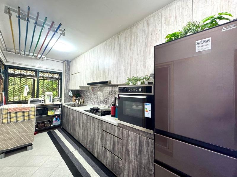 290A Compassvale Crescent HDB Apartment For Sale, $580,000, 3 Bed 2 Bath 968 sqft $599.00 psf