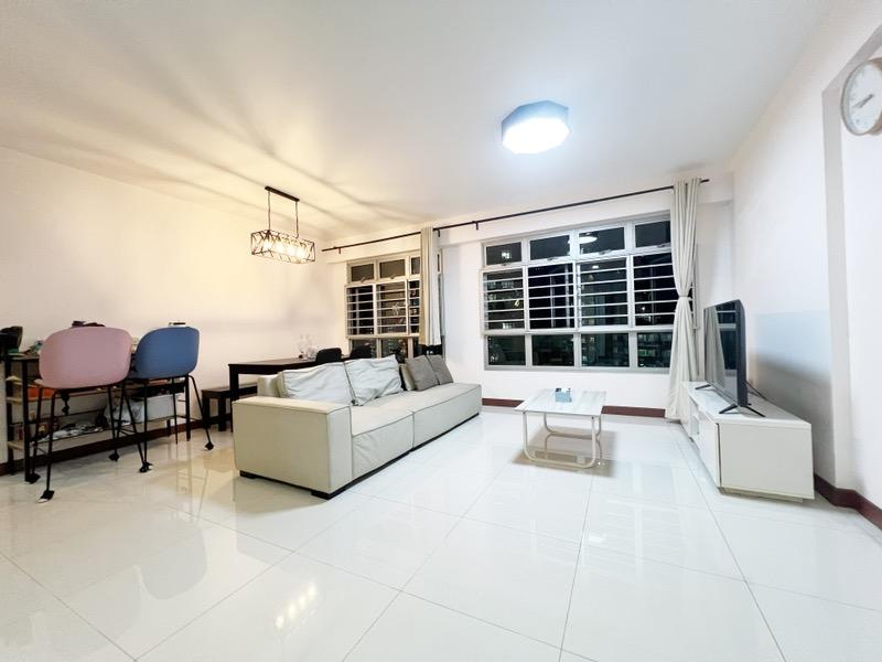 Prop-GPT: HDB Apartment: D23  443D Fajar Road