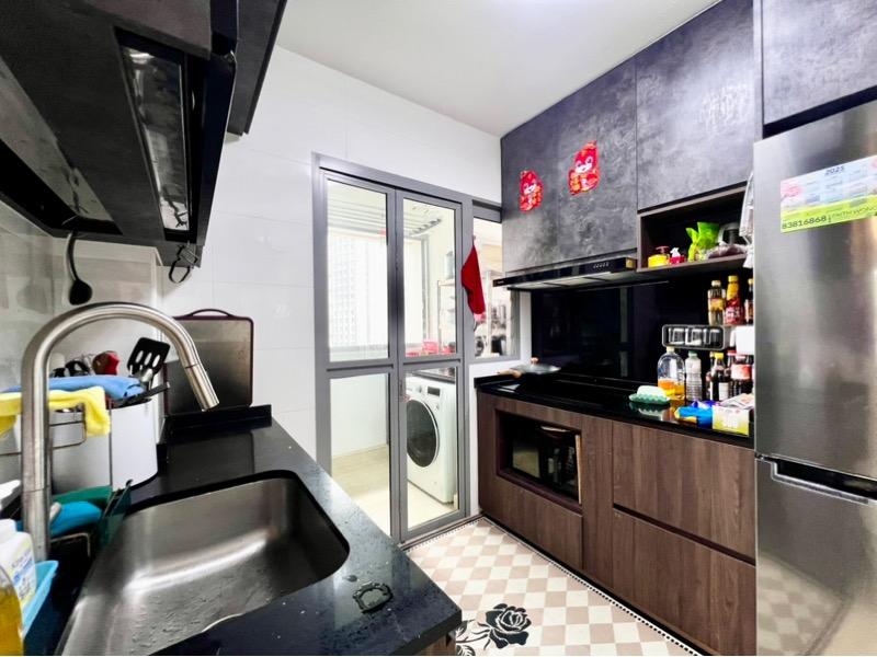 36 Margaret Drive HDB Apartment For Sale, $1,268,000, 3 Bed 2 Bath 925 sqft $1,371.00 psf